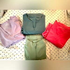 Bundle of 3 sets of scrubs and a jacket 🩷💚💜